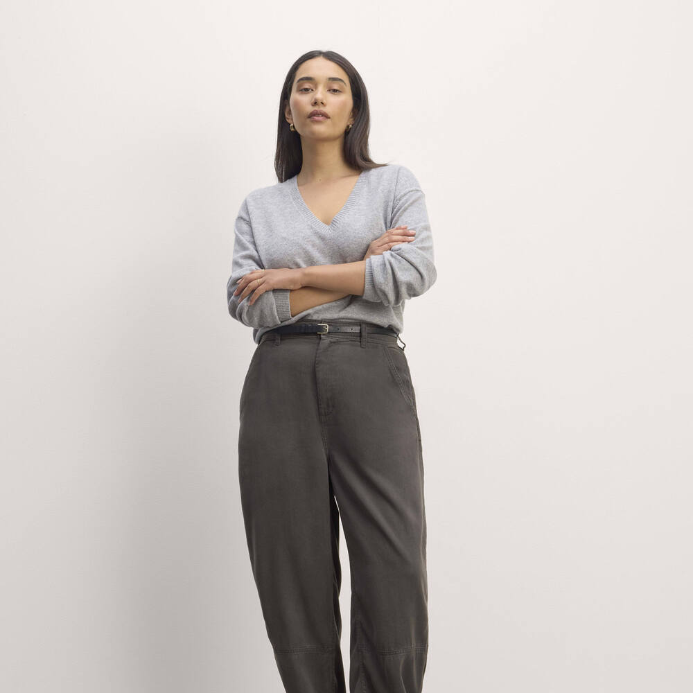 Everlane Women's Chino in Buttersoft in Graphite, Size 10
